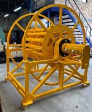 To design and fabricate a 6 port hydraulically operated umbilical reel